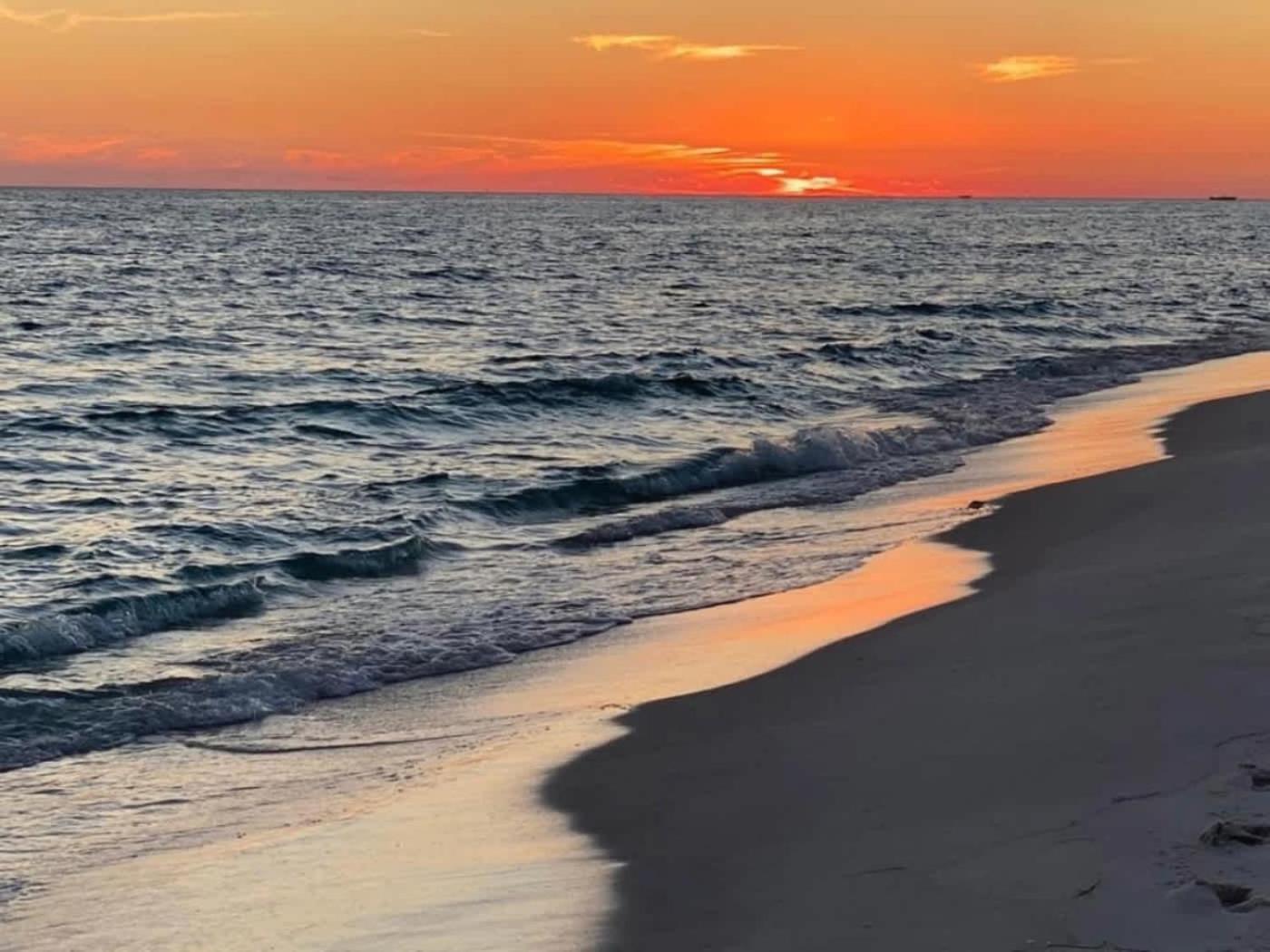 5 Star Resort 11Th Fl Stunning Sunrise 2Br 2Ba King Suite,Pools ,Shuttle Or Walk To Beach Destin Exteriör bild